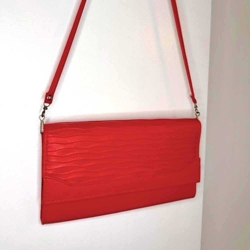 Vintage Clutch crossbody shoulder bag purse red removable strap envelope snap